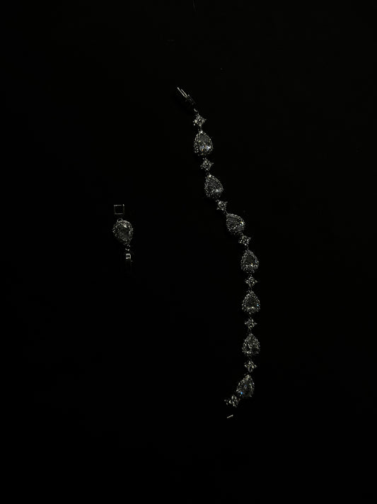 Star Teardrop Bracelet